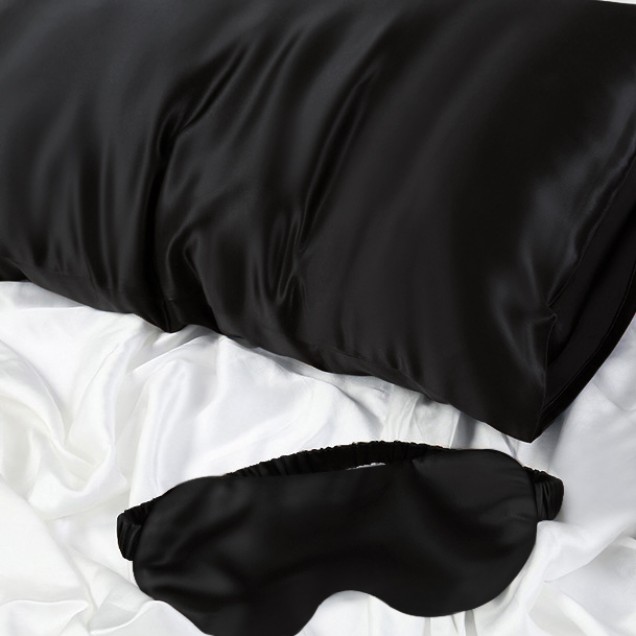 Cheap Two Piece Silk Gift Set Black Pillowcase & Eye Mask Cheap Two Piece Silk Gift Set Black Pillowcase & Eye Mask