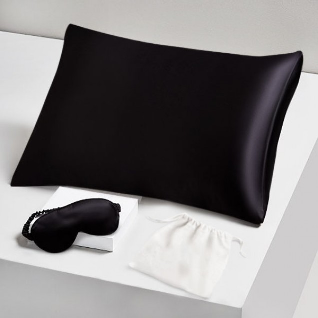 Cheap Two Piece Silk Gift Set Black Pillowcase & Eye Mask Cheap Two Piece Silk Gift Set Black Pillowcase & Eye Mask